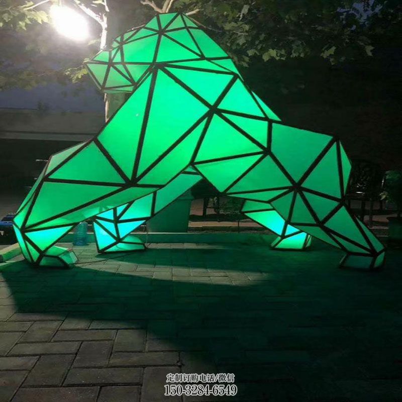 北极熊雕塑底座制作