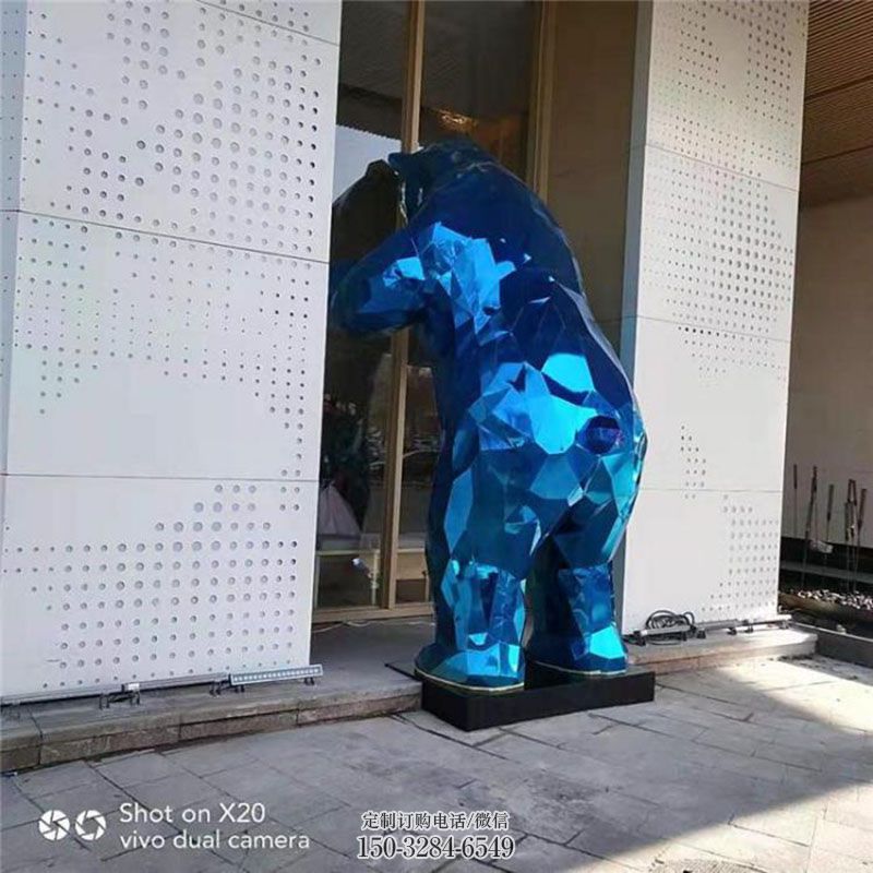 酒店狗熊雕塑制造商