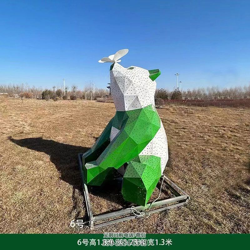 彩绘景观切面熊猫雕塑制作厂家