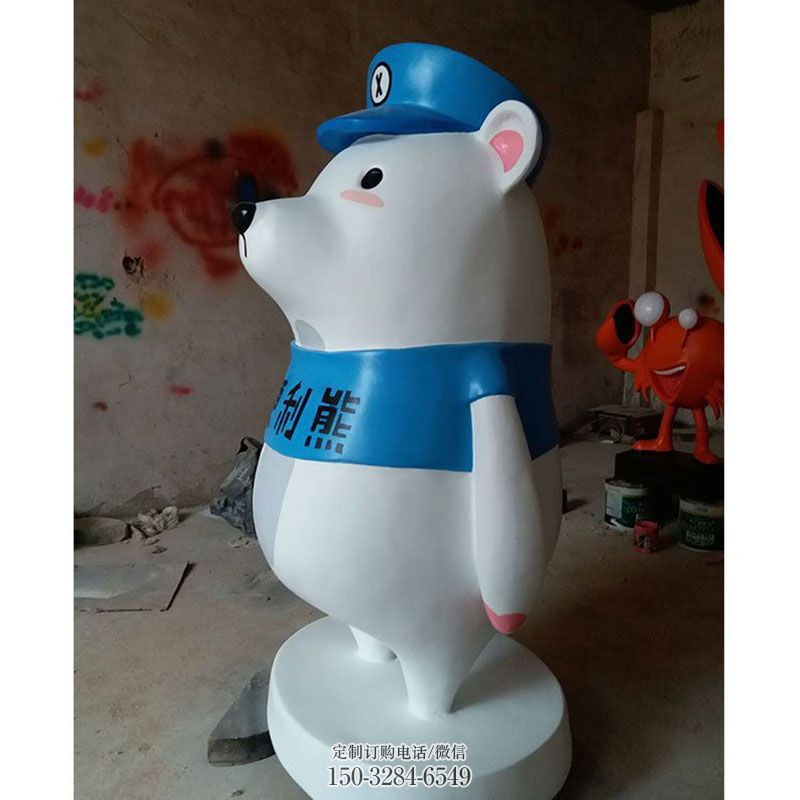 环境卡通熊雕塑制作