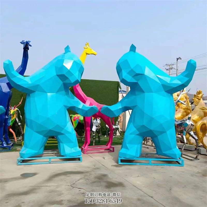 环境熊雕塑制作